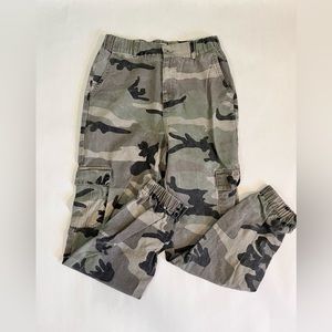 Anna Banana’s Green Camo Cargo Pants